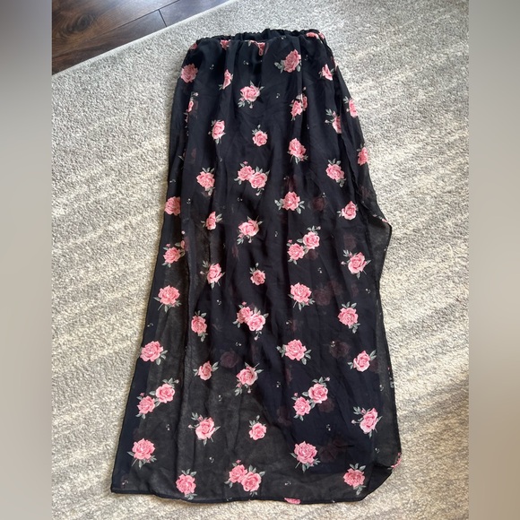 Rose skirt - Picture 1 of 2